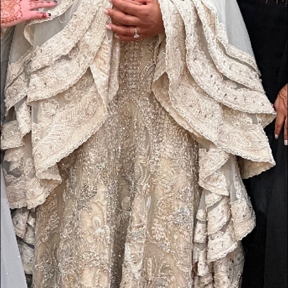 SUFFUSE BRIDAL lehenga DRESS - Picture 7 of 7